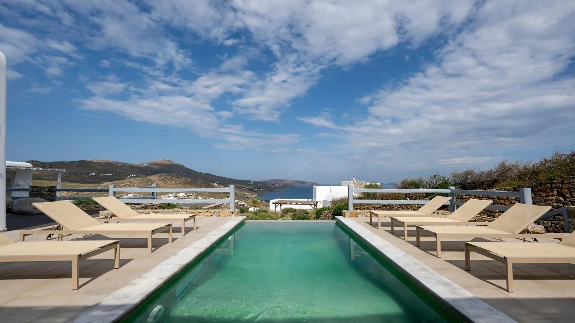 Villa Elia by Mykonian Kazarte Kalafatis